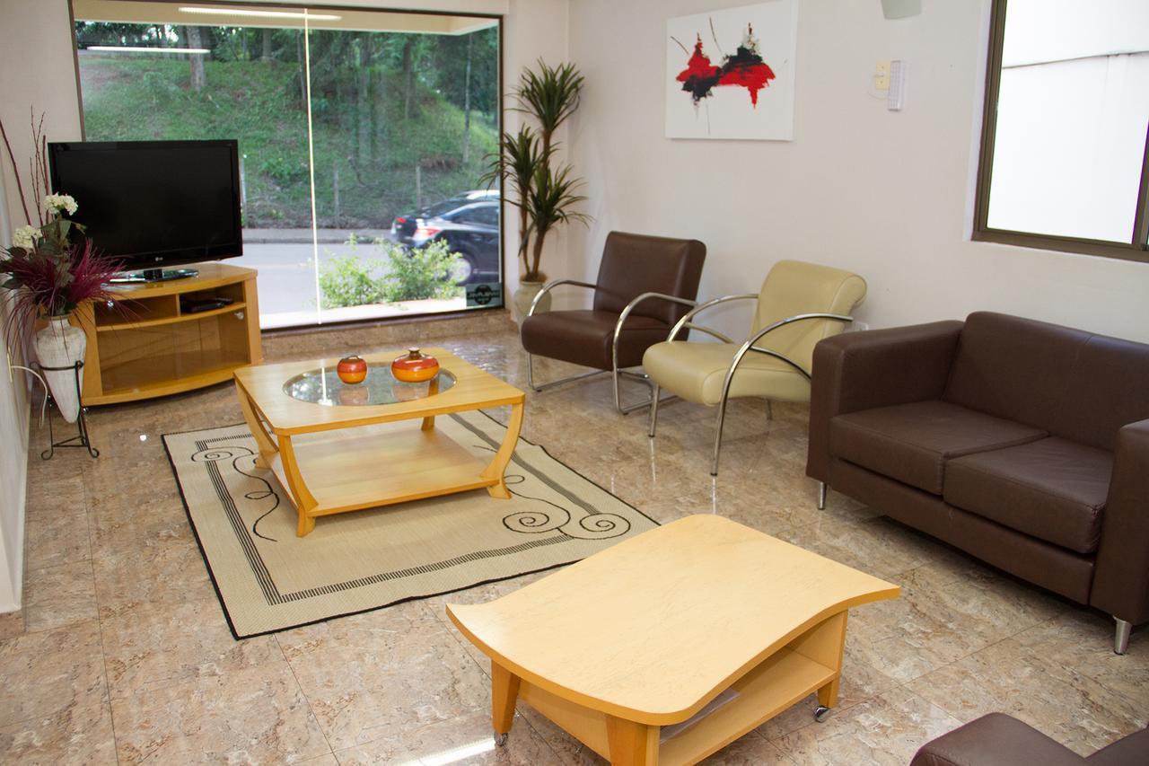 Hotel Pallis Ерешим Екстериор снимка
